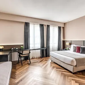 Plinius Lifestyle Otel Como