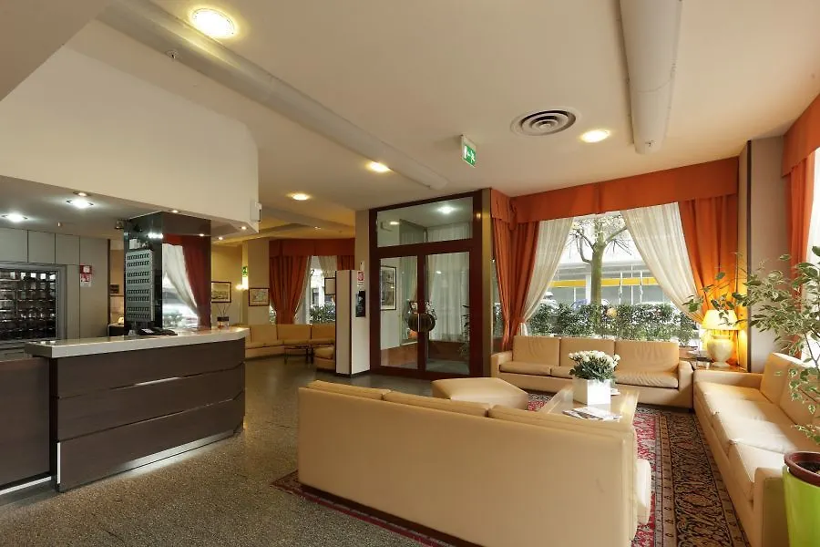 Best Western Plus Chc Флоренция 4*,